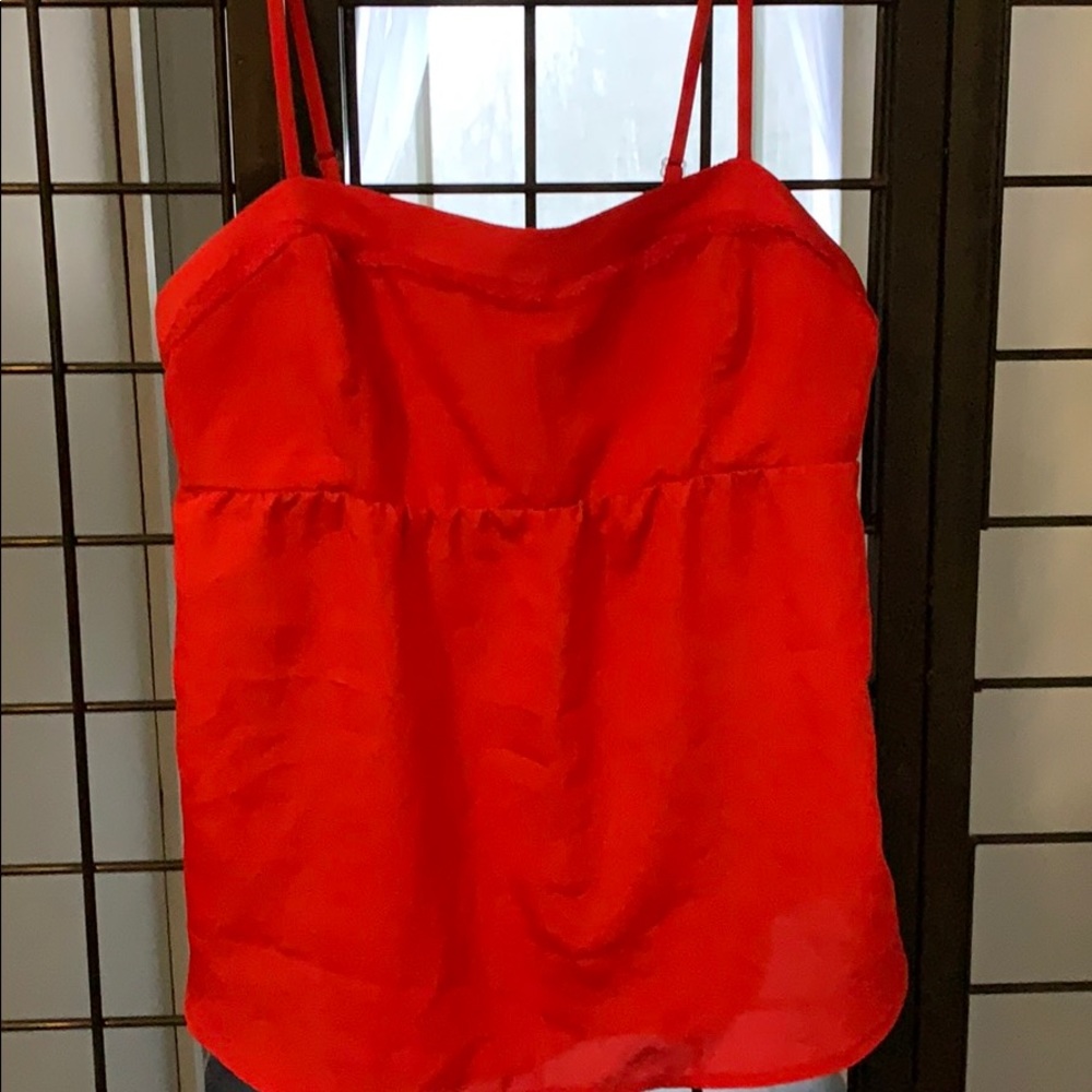 Red top - Picture 3 of 4